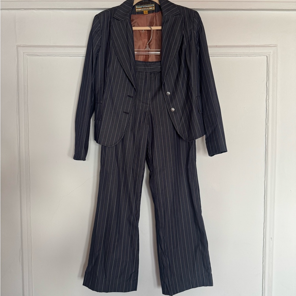 Y2K pinstripe suit